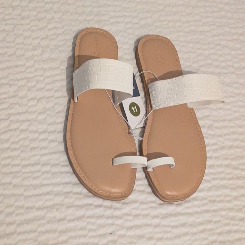 Women's Universal Thread Juno Sandals White Size 11